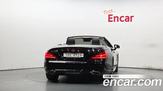 Mercedes-Benz SL-Класс 2017 thumb 4