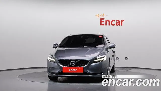 Volvo V40 2017 thumb 3