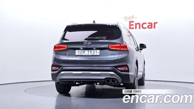 Hyundai Santa Fe 2018 thumb 4