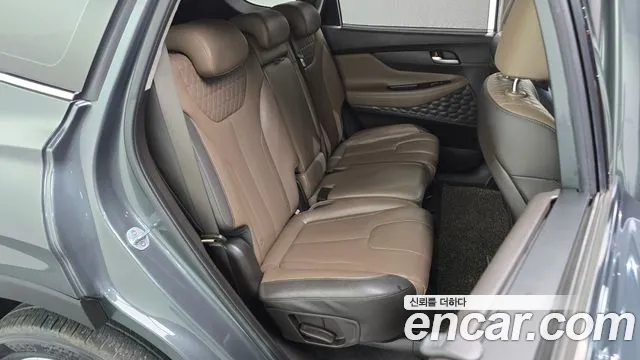 Hyundai Santa Fe 2018 thumb 11