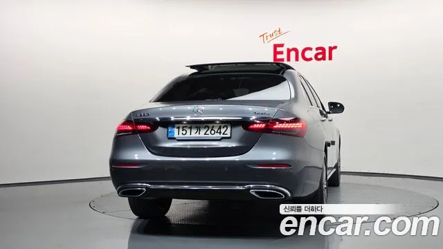 Mercedes-Benz E-Класс 2023 thumb 3