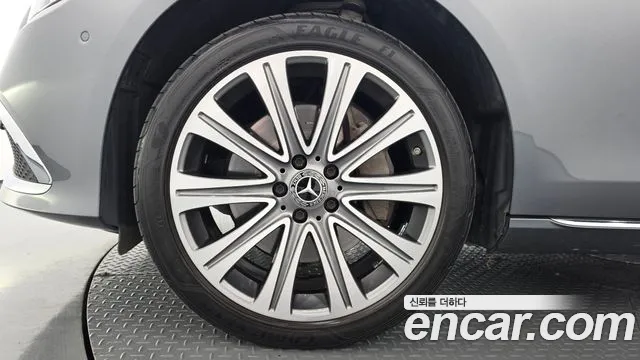 Mercedes-Benz E-Класс 2023 thumb 4