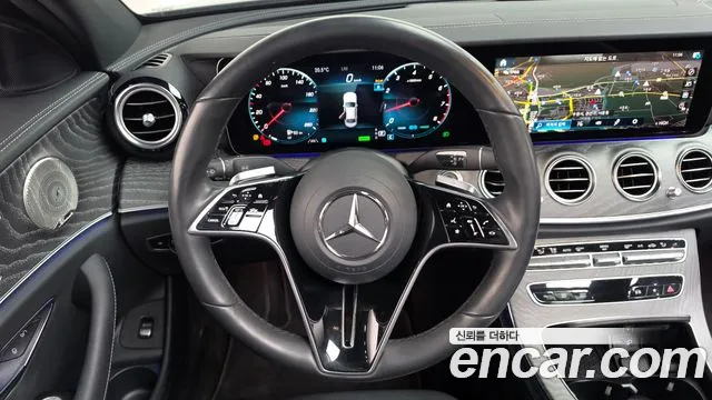 Mercedes-Benz E-Класс 2023 thumb 12