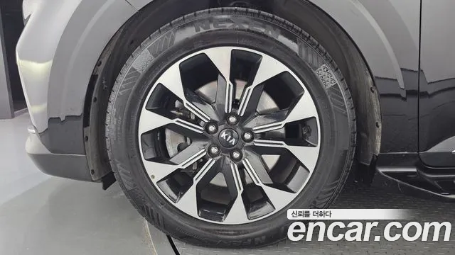 Kia Carnival 2021 thumb 5