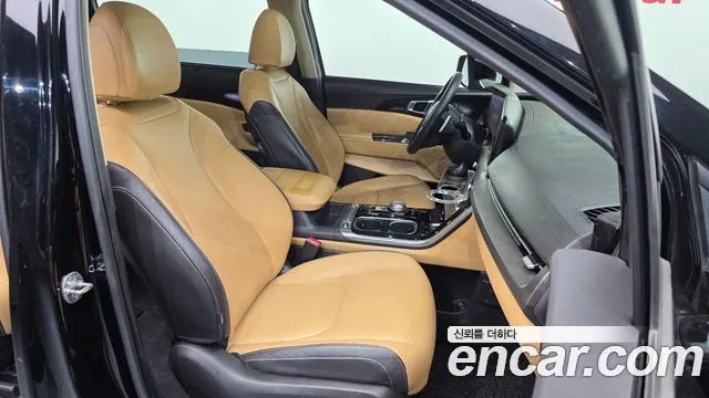 Kia Carnival 2021 thumb 11