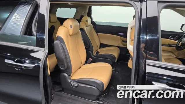 Kia Carnival 2021 thumb 12