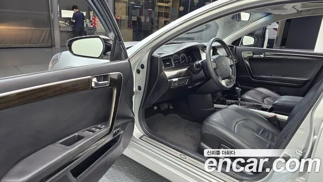 Renault-KoreaSamsung Latitude 2009 thumb 10