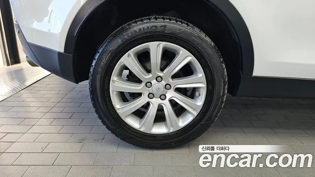 Land Rover Discovery Sport 2016 thumb 5