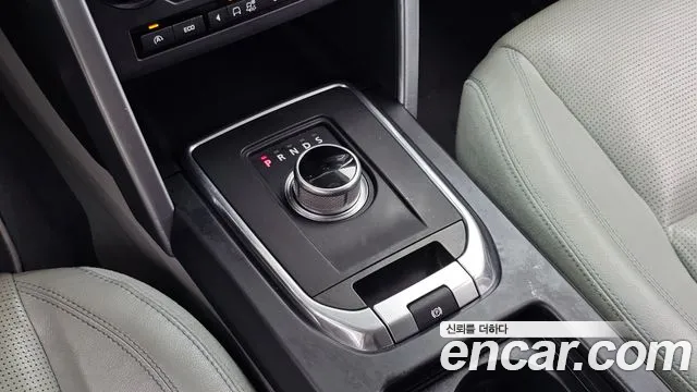 Land Rover Discovery Sport 2016 thumb 9