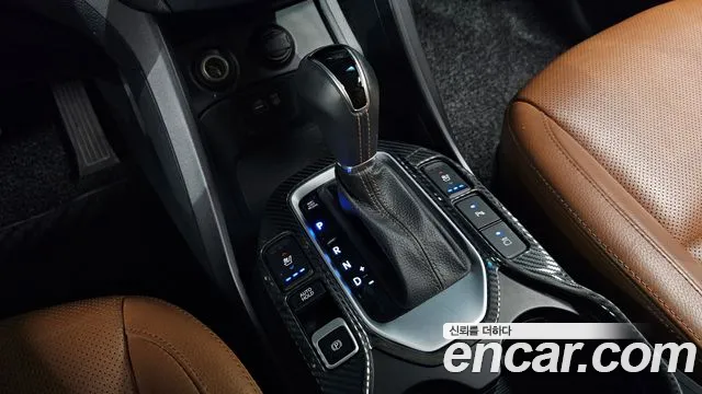 Hyundai Santa Fe 2016 thumb 9