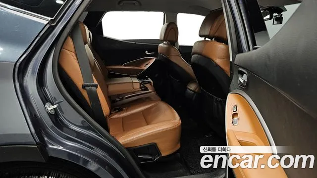 Hyundai Santa Fe 2016 thumb 12