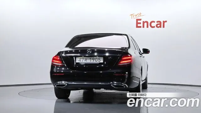 Mercedes-Benz E-Класс 2018 thumb 3