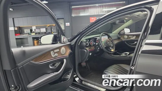 Mercedes-Benz E-Класс 2018 thumb 9