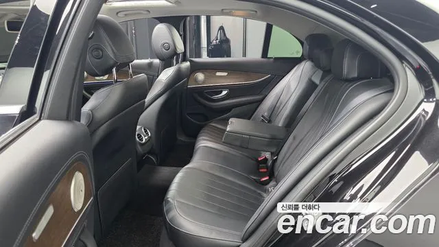 Mercedes-Benz E-Класс 2018 thumb 11