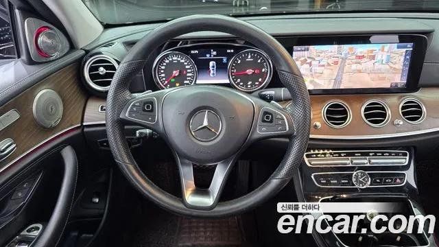 Mercedes-Benz E-Класс 2018 thumb 12