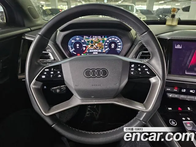 Audi Q4 e-tron 2022 thumb 4
