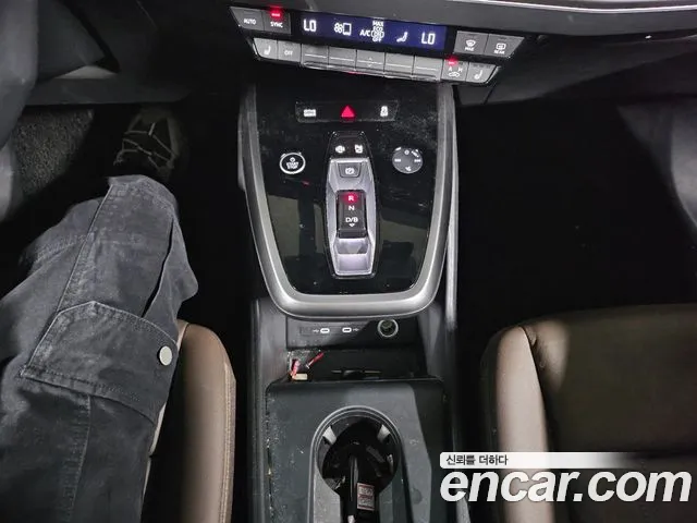 Audi Q4 e-tron 2022 thumb 7