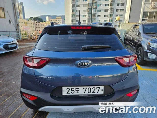Kia Stonic 2017 thumb 5