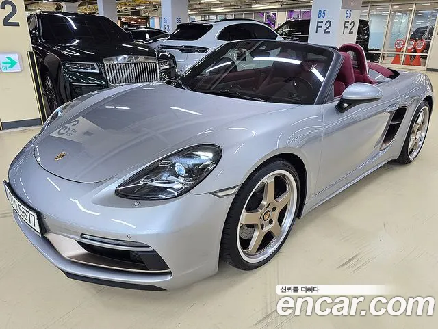 Porsche Cayman 2021 thumb 3