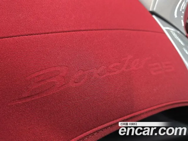 Porsche Cayman 2021 thumb 10