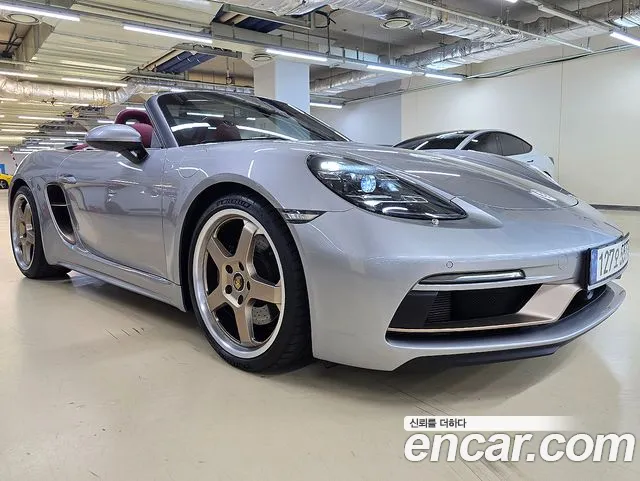 Porsche Cayman 2021 thumb 11
