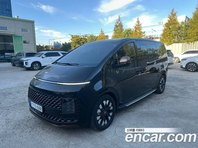Hyundai Staria 2025 thumb 11