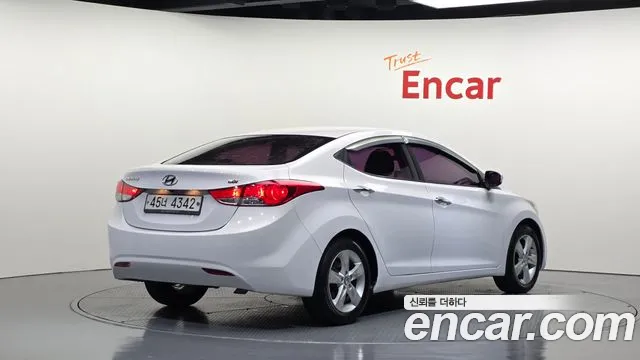 Hyundai Avante 2013 thumb 2