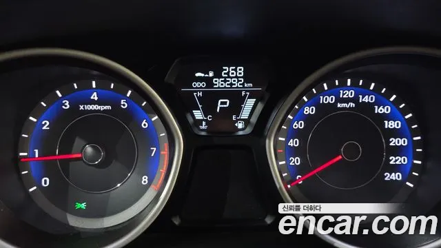 Hyundai Avante 2013 thumb 8