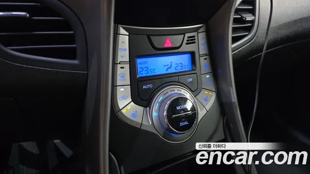 Hyundai Avante 2013 thumb 11