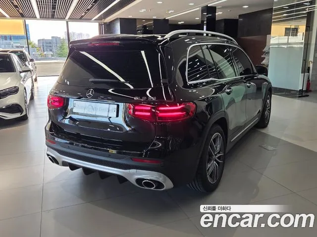 Mercedes-Benz GLB 2025 thumb 6
