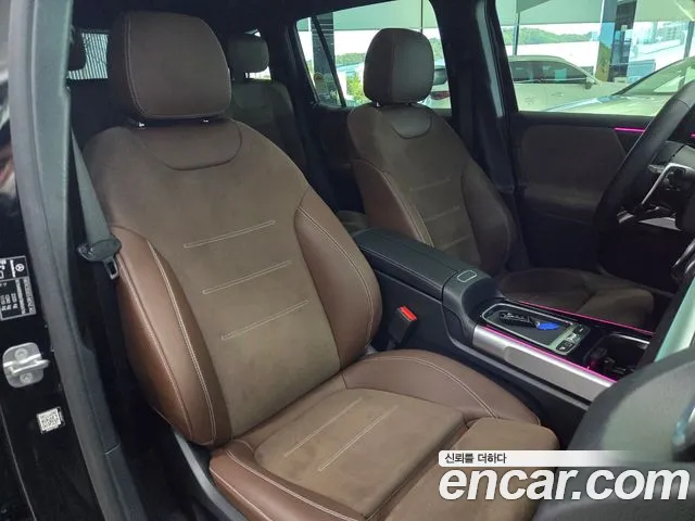 Mercedes-Benz GLB 2025 thumb 10