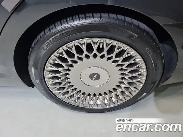 Genesis G90 2020 thumb 5