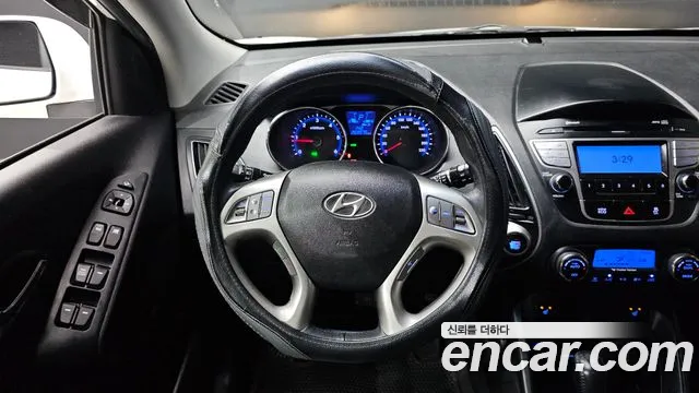 Hyundai Tucson 2013 thumb 12