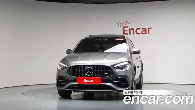 Mercedes-Benz GLA 2023 thumb 2