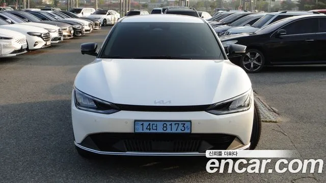 Kia EV6 2022 thumb 3