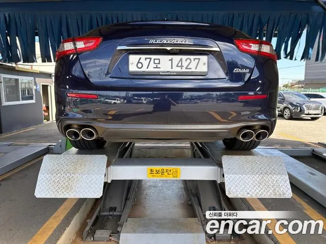 Maserati Ghibli 2018 thumb 2