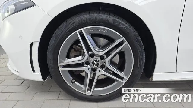 Mercedes-Benz A-Класс 2022 thumb 5