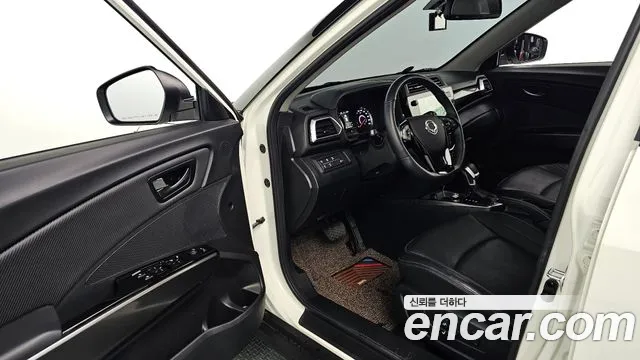 KG_Mobility_Ssangyong TIBOLI 2025 thumb 10