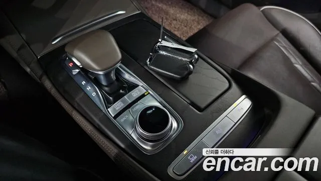 Kia K9 2018 thumb 8