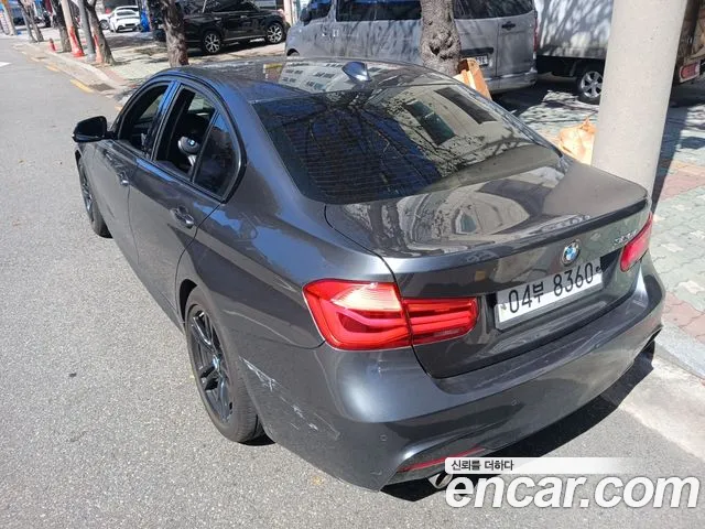 BMW 3-Series 2017 thumb 4