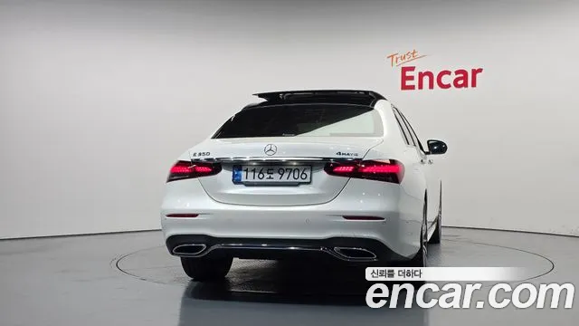 Mercedes-Benz E-Класс 2022 thumb 4