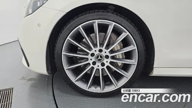 Mercedes-Benz E-Класс 2022 thumb 5