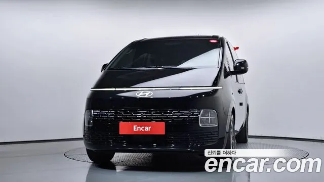 Hyundai Staria 2024 thumb 3