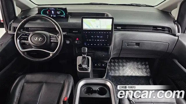 Hyundai Staria 2024 thumb 7