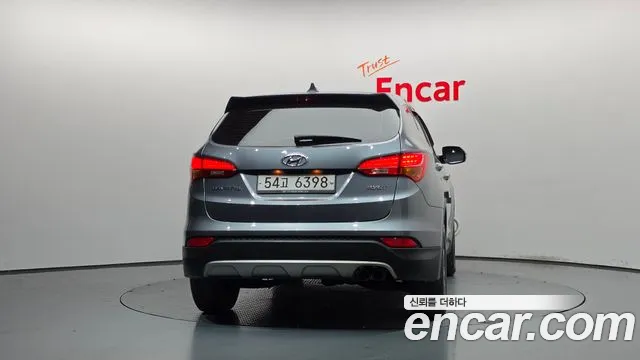 Hyundai Santa Fe 2014 thumb 4