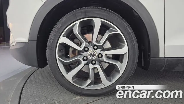 KG_Mobility_Ssangyong TIBOLI 2016 thumb 5