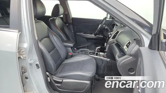 KG_Mobility_Ssangyong TIBOLI 2016 thumb 11