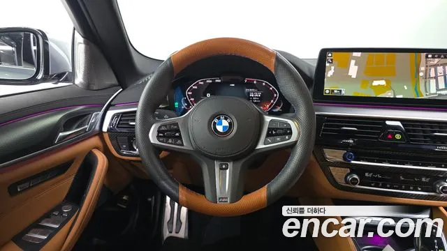BMW 5-Series 2022 thumb 12