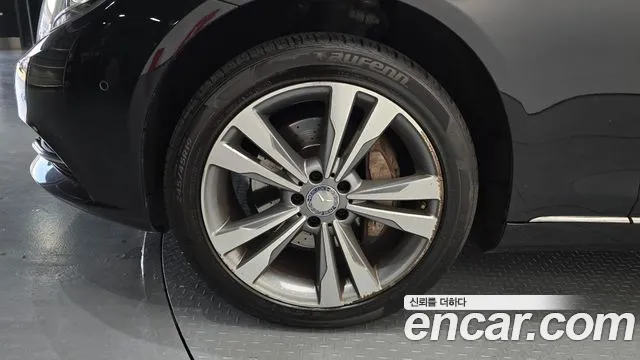 Mercedes-Benz S-Класс 2015 thumb 5