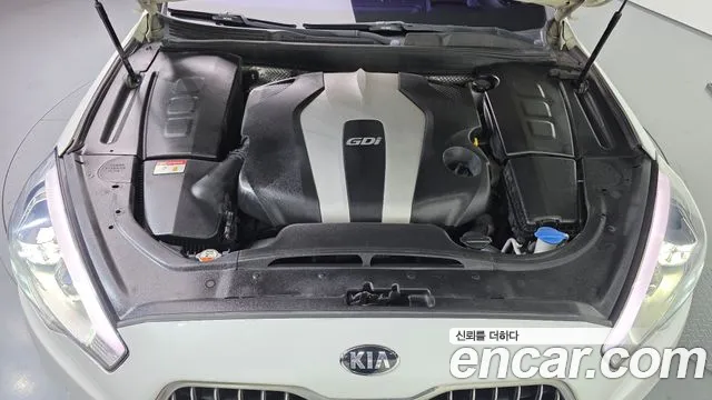 Kia K9 2012 thumb 6